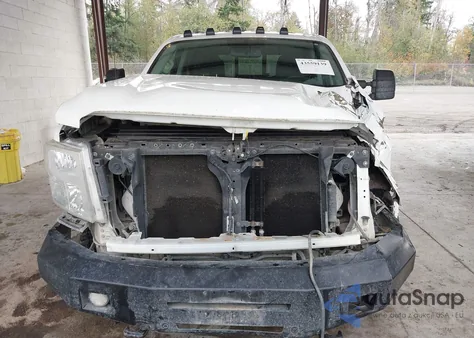 2016 Nissan Titan Xd Platinum Reserve Diesel/Pro-4X Diesel/S Diesel/Sl Diesel/Sv Diesel z USA, uszkodzony, nr VIN 1N6BA1F46GN502172